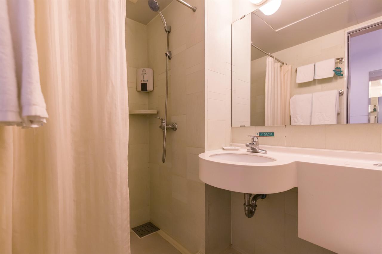 Jinjiang Inn Hangzhou Xiasha Univeristy City Екстер'єр фото